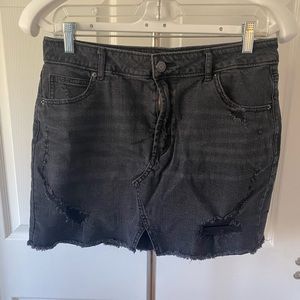 Wild Fable black jean distressed skirt